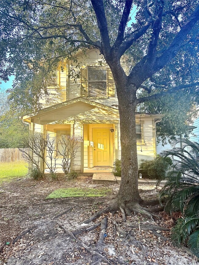 property at 2946 Paddock Brook Ln