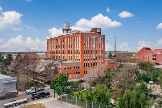 Campstreet Loft Residences in San Antonio, TX - Building Photo - Building Photo