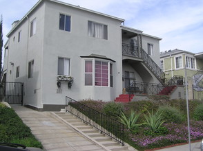 811 N Alexandria Ave in Los Angeles, CA - Building Photo - Primary Photo