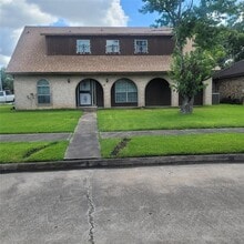 10601 Sagewind Dr in Houston, TX - Building Photo - Building Photo