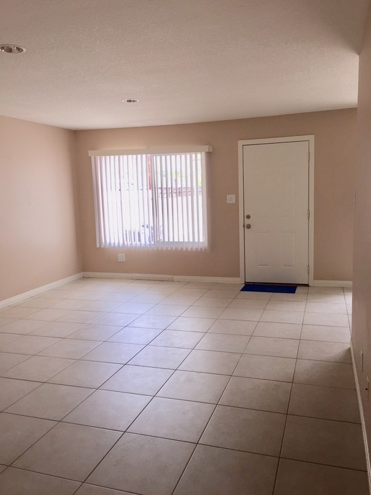 2649 Andover Ave, Unit 4 in Fullerton, CA - Building Photo