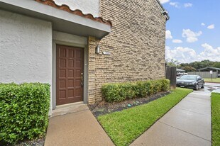 14800 Enterprise Dr in Farmers Branch, TX - Building Photo