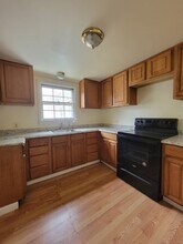 41 Clarendon Ave in West Hartford, CT - Building Photo - Building Photo