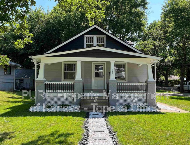 property at 202 NW Story St