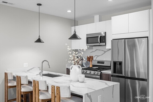 2342 W Adams St in Chicago, IL - Building Photo - Building Photo
