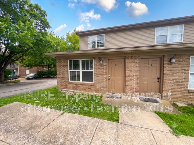 property at 1100 Horsemans Ln