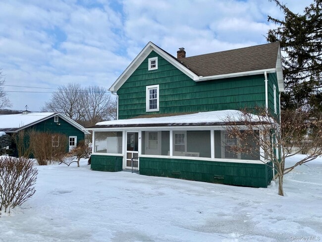 42 Amity Rd in Warwick, NY - Building Photo - Building Photo