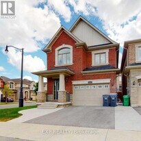 17 Yardmaster Dr in Brampton, ON - Building Photo
