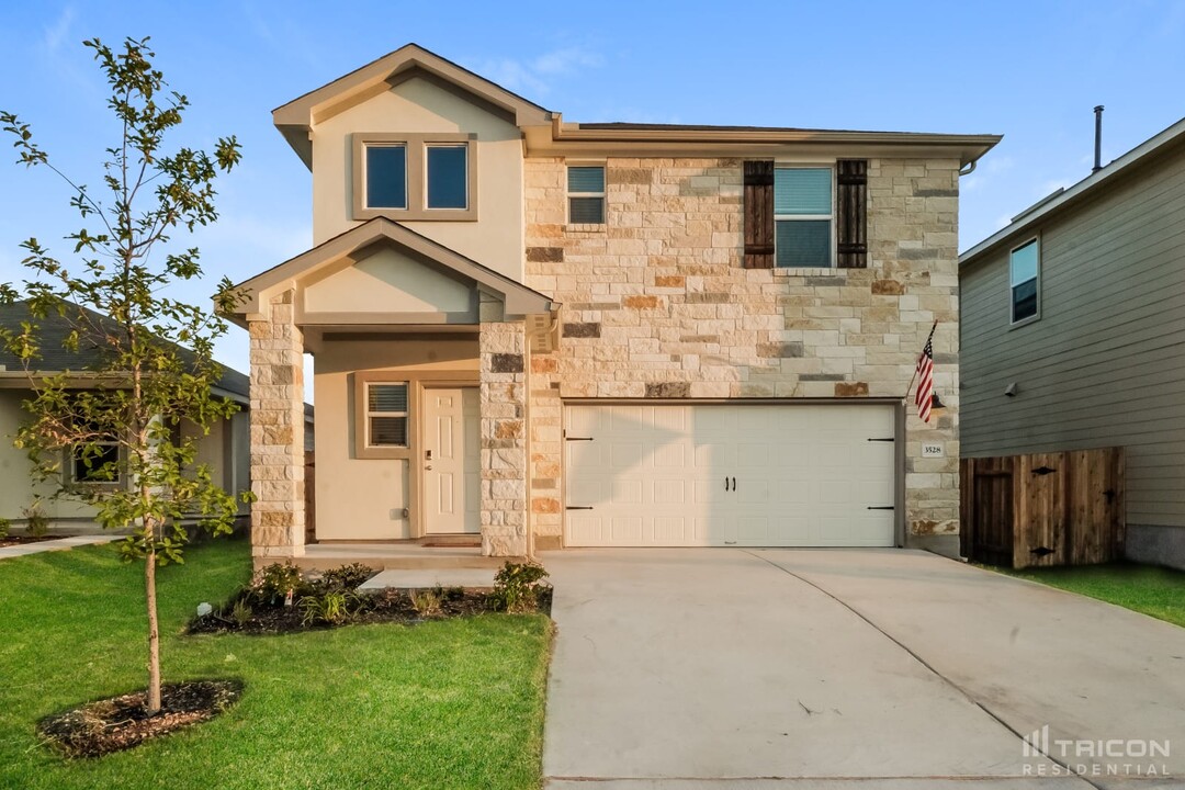 3528 Catlett Crk Rd in Georgetown, TX - Building Photo