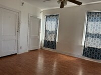 4137 Parrish St photo'