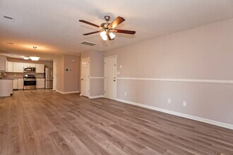 6002 Pennycross Ln in Charlotte, NC - Foto de edificio - Building Photo