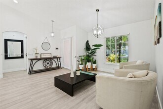 1820 SW 135th Way in Miramar, FL - Building Photo - Building Photo