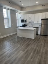 4000 W Girard Ave in Philadelphia, PA - Building Photo - Building Photo