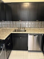 9 Bailey Ct in Middle Island, NY - Building Photo