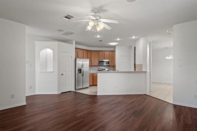 property at 9201 Brodie Ln