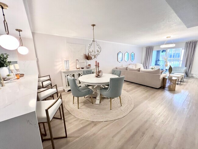 465 Pinellas Bayway S in St. Petersburg, FL - Building Photo - Building Photo