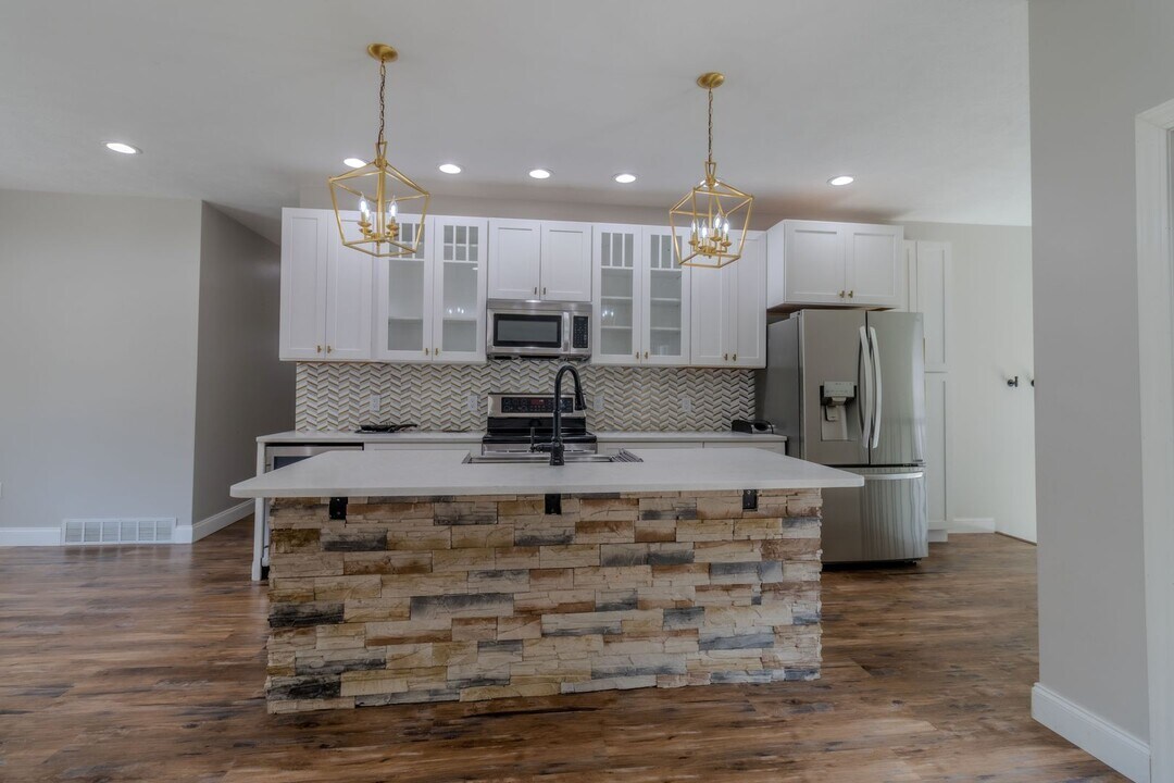 745 Rose St in Traverse City, MI - Building Photo