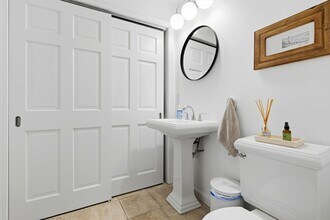 366 W 2nd St in Boston, MA - Building Photo - Building Photo