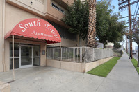 South Tower Apartments in Los Angeles, CA - Foto de edificio - Building Photo