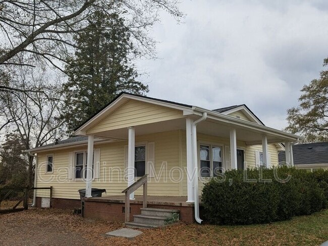 201 Emile St in Greenville, SC - Building Photo - Building Photo