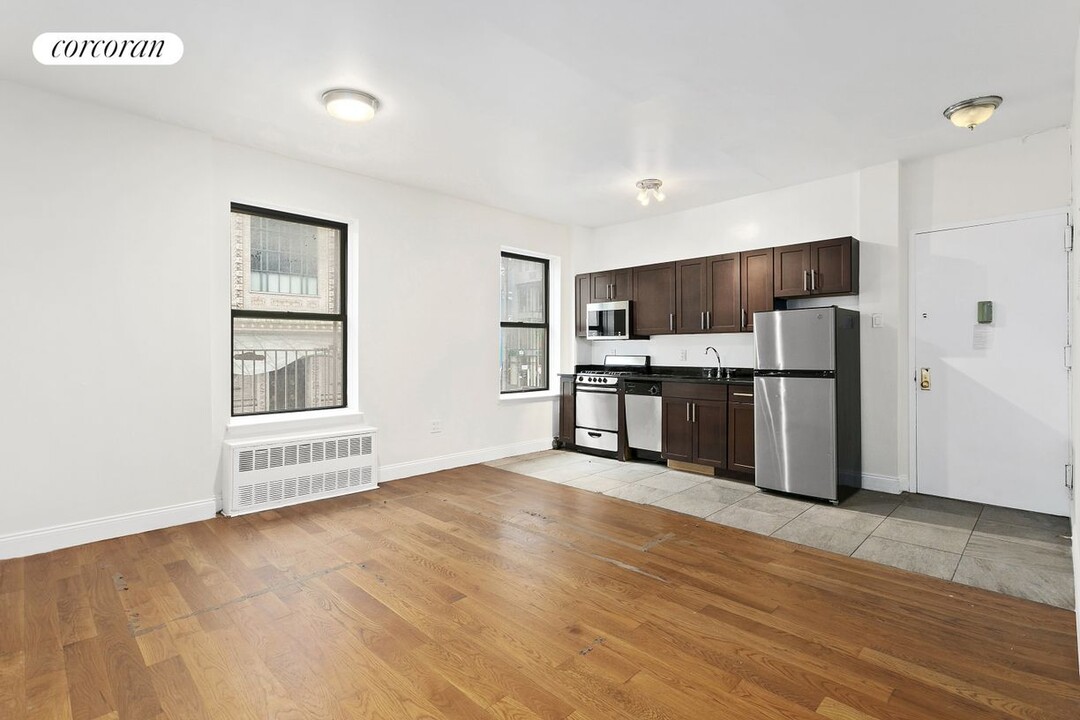 25 Lafayette Ave in Brooklyn, NY - Building Photo