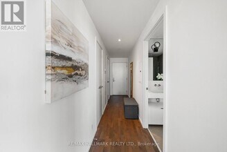 5 St Joseph St in Toronto, ON - Building Photo - Building Photo