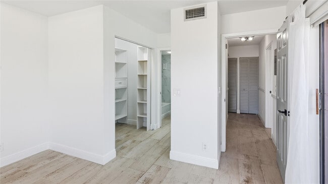 23048 Oxford Pl in Boca Raton, FL - Building Photo - Building Photo