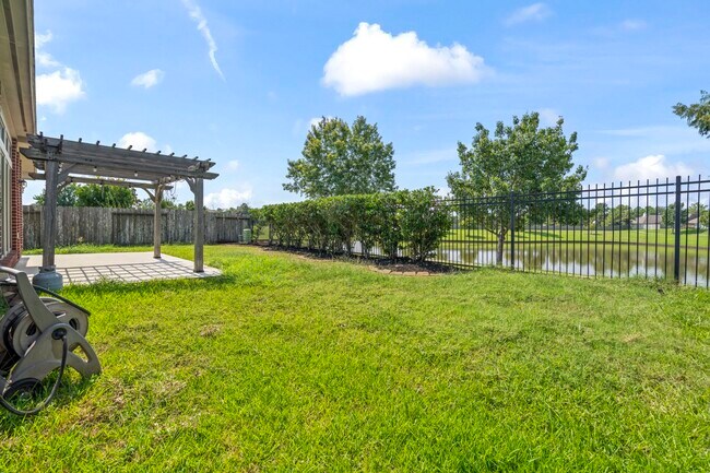 7242 Rambling Tree Ln in Richmond, TX - Building Photo - Building Photo