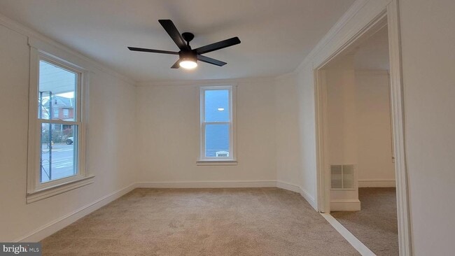 105 Fairview Ave in Waynesboro, PA - Building Photo - Building Photo