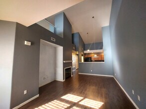 5800 Tower Rd in Denver, CO - Foto de edificio - Building Photo