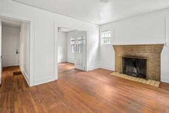 271 Forest Hill Dr in Asheville, NC - Building Photo - Building Photo