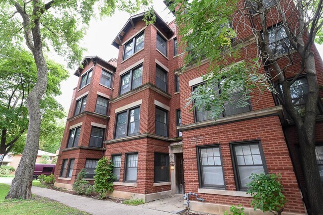 property at 943 Judson Ave