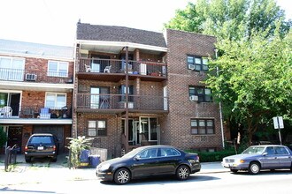 14422 34th Ave in Flushing, NY - Building Photo - Building Photo