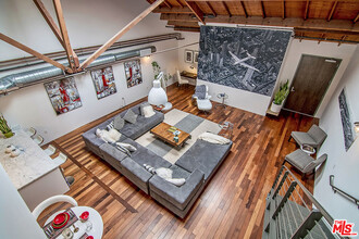 1046 Princeton Dr in Marina Del Rey, CA - Building Photo - Building Photo