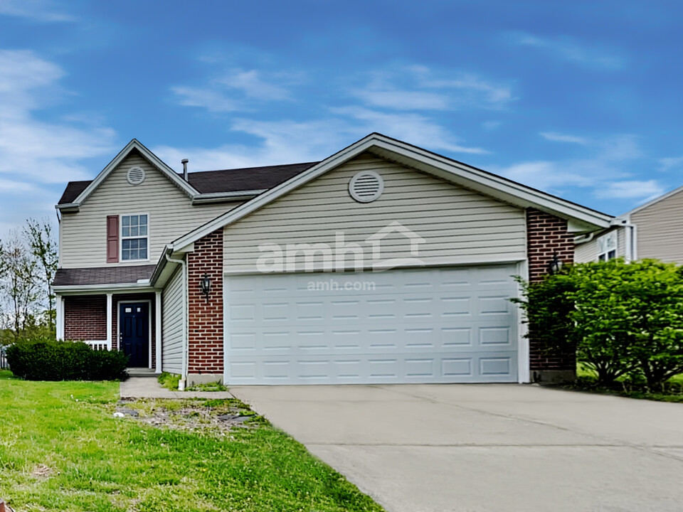 5974 Marsh Cir in Loveland, OH - Building Photo