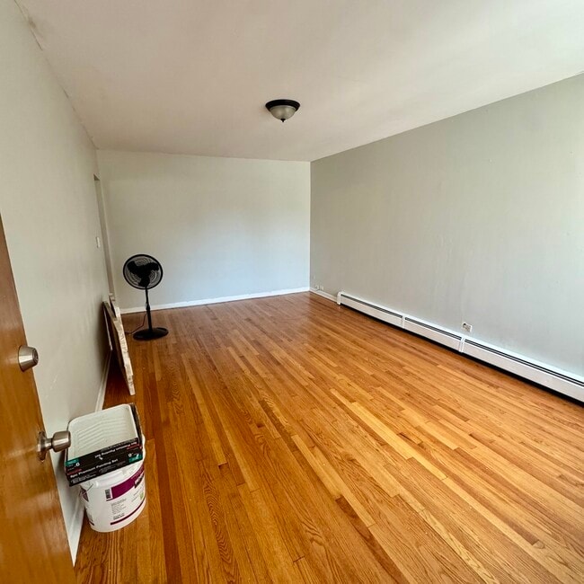 6235 N Mozart St in Chicago, IL - Building Photo - Building Photo