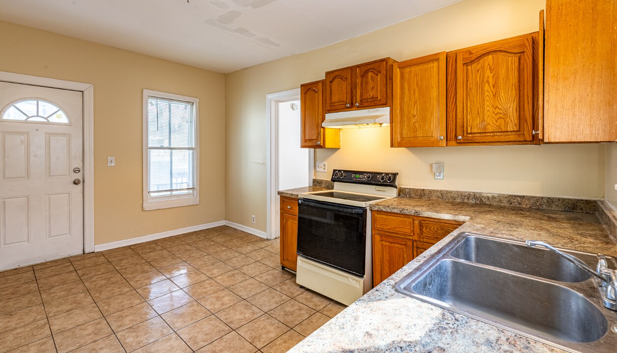 447 Hawley St in Rochester, NY - Building Photo