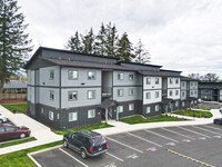 Riverbend Apartments in Salem, OR - Building Photo - Building Photo