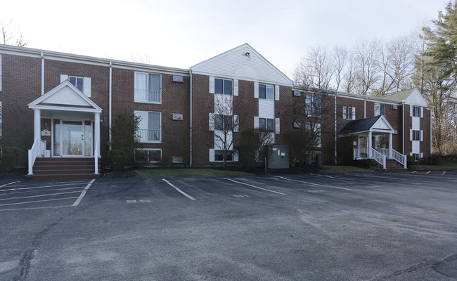 Birchwood Pointe in Amesbury, MA - Building Photo - Building Photo