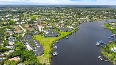 10459 SE Terrapin Pl in Jupiter, FL - Building Photo - Building Photo