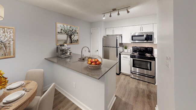 Aurea Apartments in Birmingham, AL - Foto de edificio - Building Photo