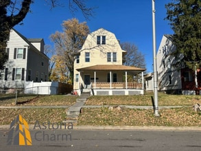 3004 Clifton Ave in Baltimore, MD - Building Photo - Building Photo