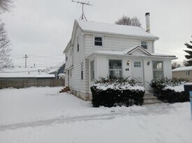 66 Sea View Ave in Irondequoit, NY - Building Photo