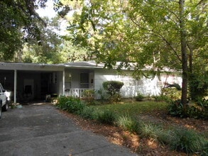 920 NE 5th Ave, Unit 920S in Gainesville, FL - Foto de edificio - Building Photo