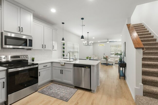 240 Richards St in College Station, TX - Building Photo - Building Photo