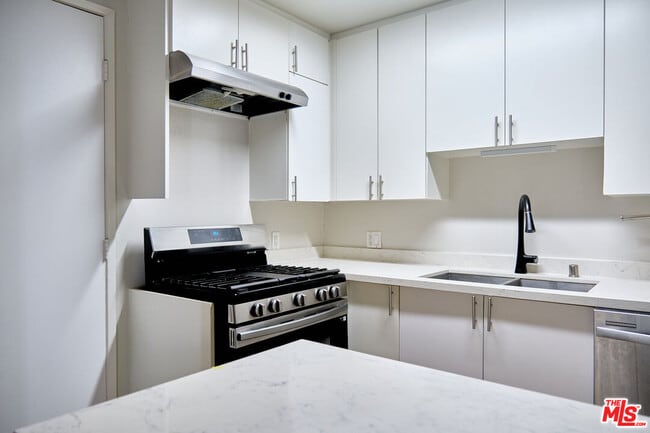 property at 1242 9th Ct