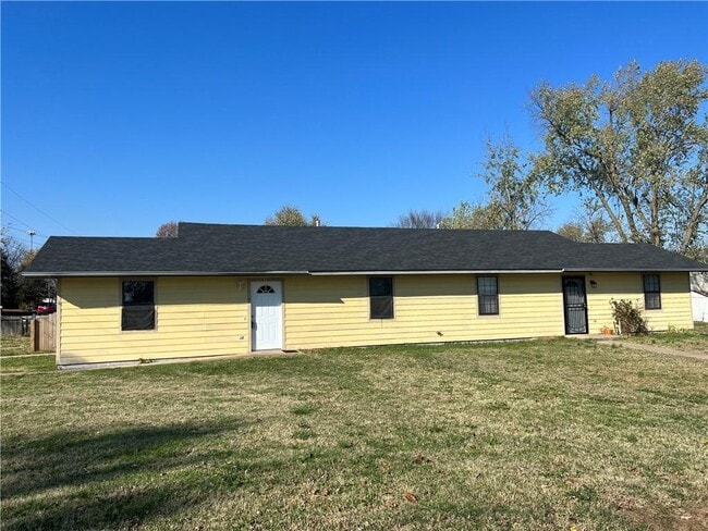 property at 850 S Jersey St