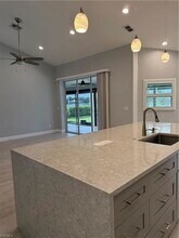 6637 Vancouver Ln in Naples, FL - Building Photo - Building Photo