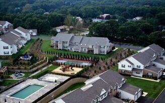 69 Horizon View Dr in Farmingville, NY - Building Photo
