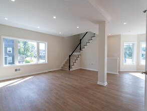 97 Main St in South Bound Brook, NJ - Building Photo - Building Photo